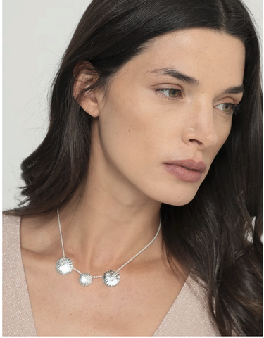 Collar Triple Medusa Plata